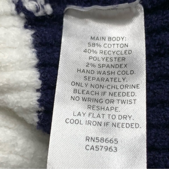 Caslon V-Neck Stripe Pullover Sweater in Navy - Picture 9 of 10